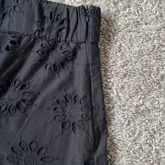 Zara Embroidered Floral Skirt - Picture 3 of 8